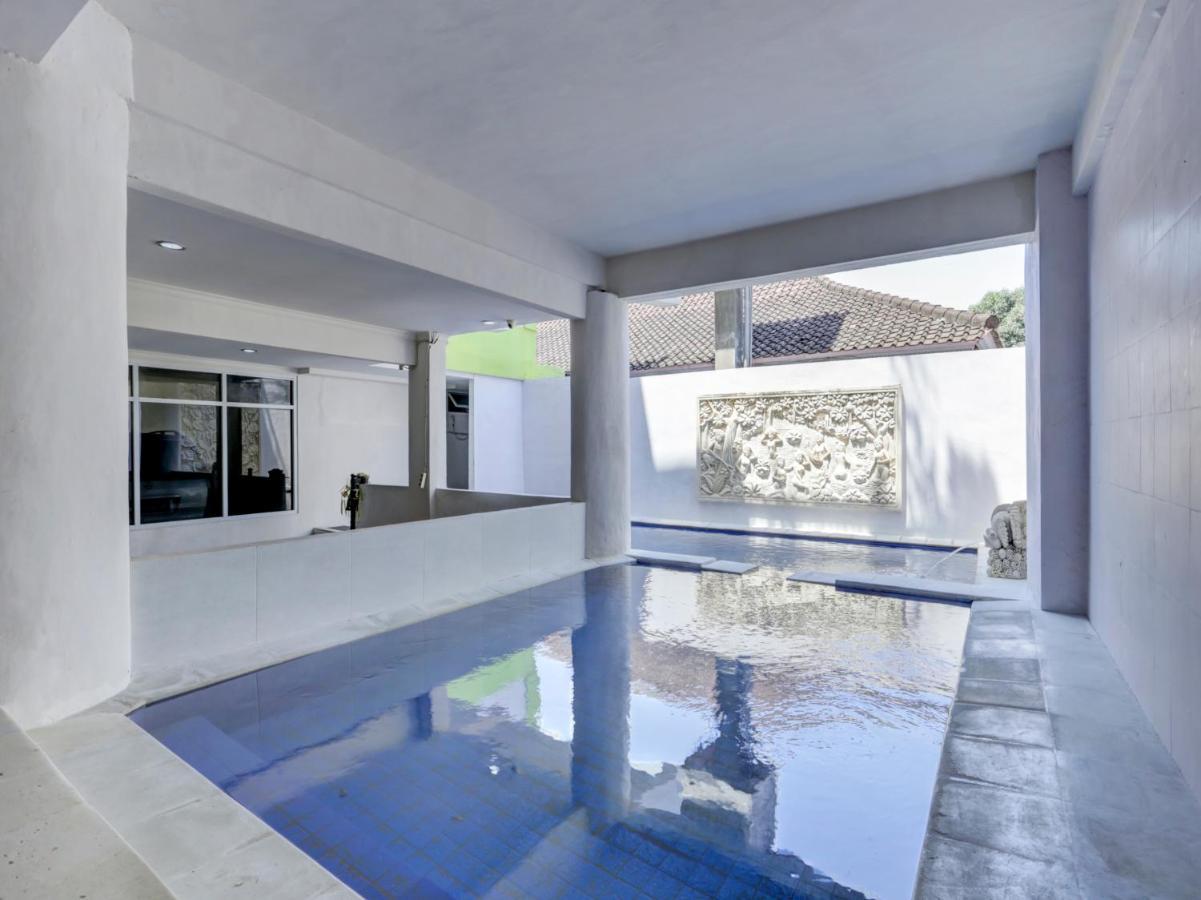 Oyo 3950 The Ratna Hotel Kuta  Luaran gambar