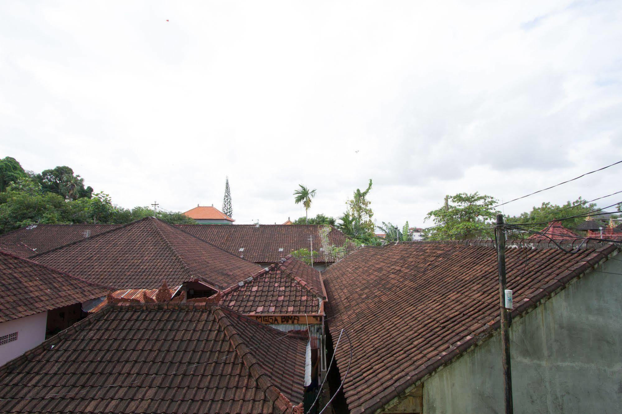 Oyo 3950 The Ratna Hotel Kuta  Luaran gambar
